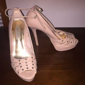 Women’s Jennifer Lopez stilettos 4.5” heel 1” plat